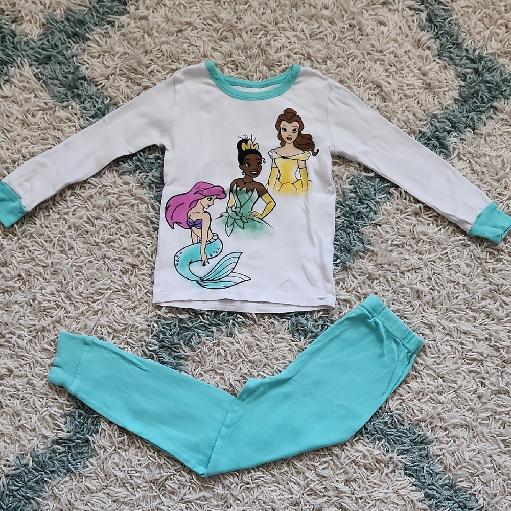 Disney Princess Pajamas EUC
